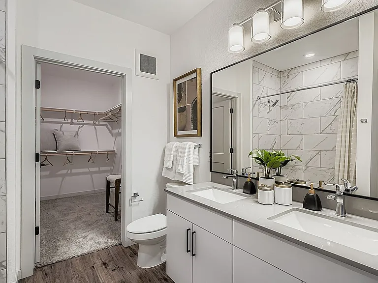 The Gallery Bathroom