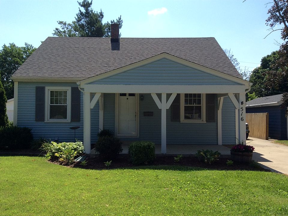 LOVELY FRONT PORCH 