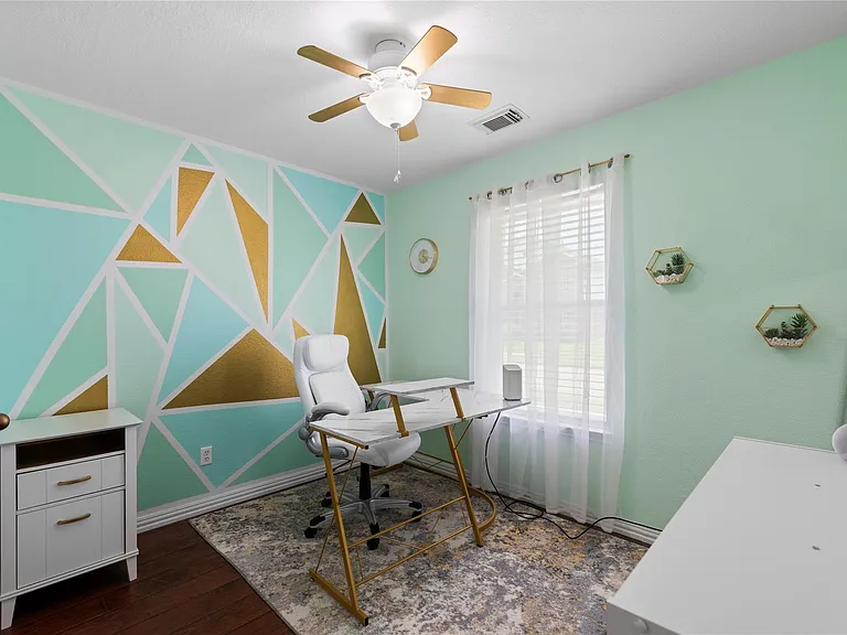 10819 Redwood Dr — Photo 24
