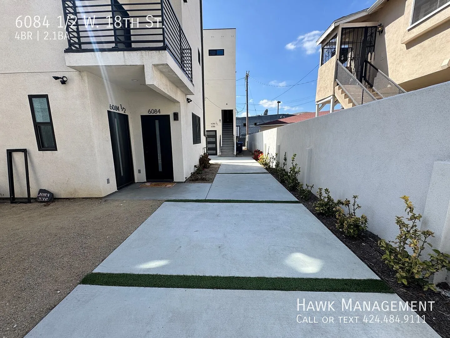 Spacious 4-Bedroom, 2.5-Bath Townhome-Style Unit in Crestview / Pico-Robertson — Photo 3
