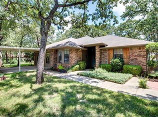 113 Noe Ln, Burleson, TX 76028