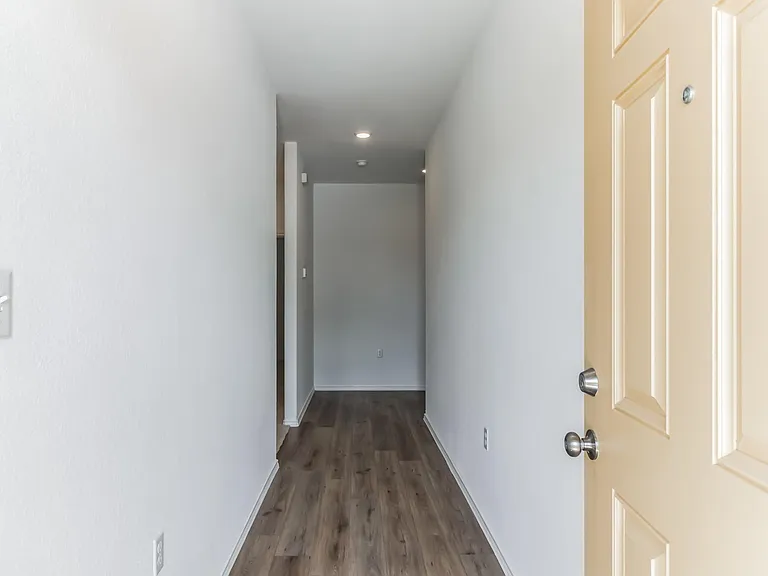 2808 Schwartz Ln — Photo 19