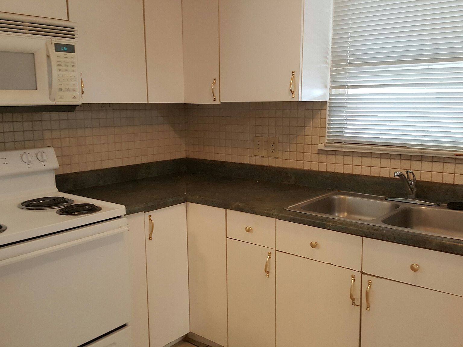 2204 NE 10th Pl, Renton, WA 98056 Zillow