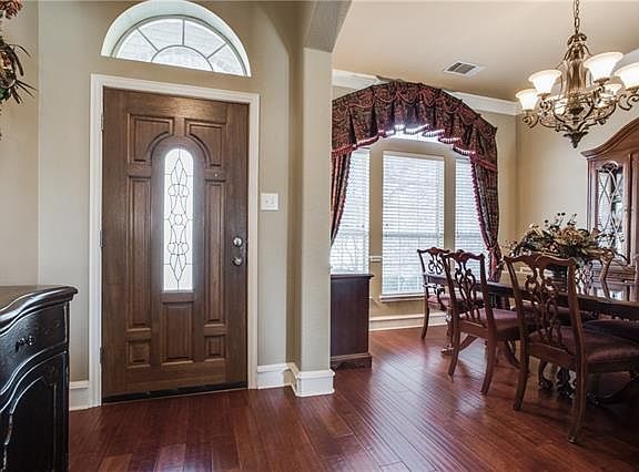 4th image of 6101 Garwood Cir