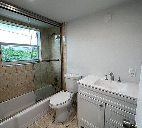 3rd image of 416 E Boynton Beach Blvd #5