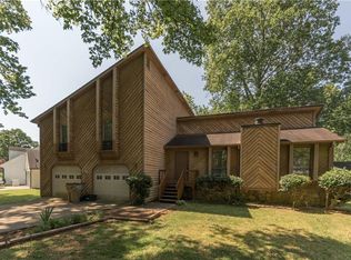 6102 Rolling Way, Norcross, GA 30093