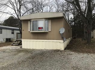 23 Oak Valley Dr, Carbondale, IL 62901