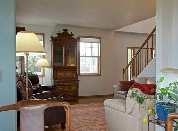 4th image of 3010 Canberra Dr