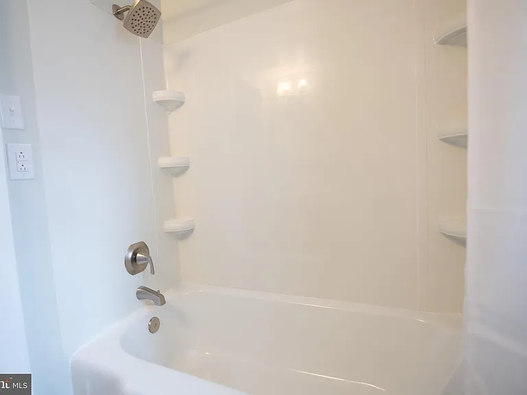 2147 Old Lincoln Hwy #2151 — Photo 15