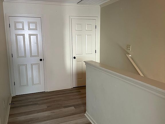 4th image of 117 Deraney Ln #117