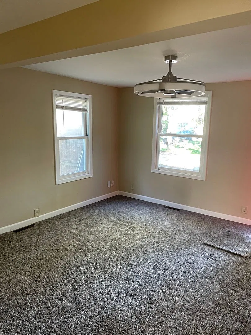 Charming Cozy Riverside Home — Photo 3