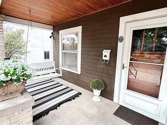2nd image of 718 Belleview Ave