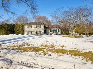 1 Briarcliff Rd, Morris Plains, NJ 07950