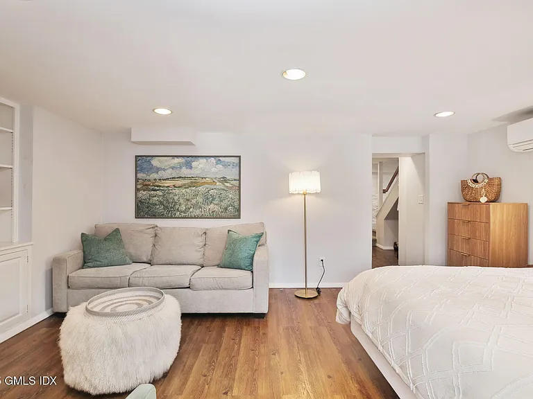 41 Ridge St #1 — Photo 31