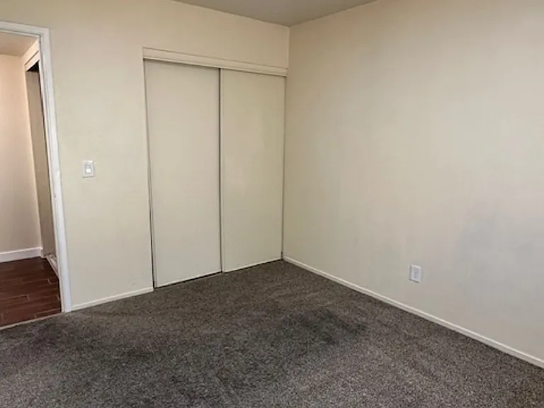 4920 Stanley Ave — Photo 9