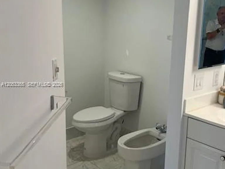 3600 Yacht Club Dr #CU-504 — Photo 7