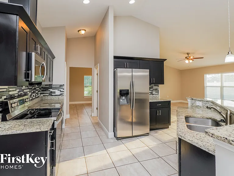 368 Camellia Ct — Photo 6