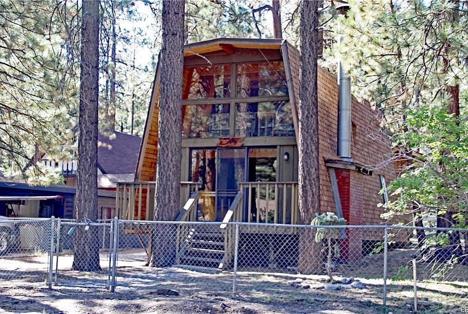 1st image of 344 W Sherwood Blvd