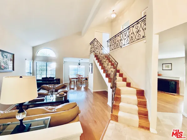 3856 Cottonwood Grove Trl, Calabasas, CA 91301