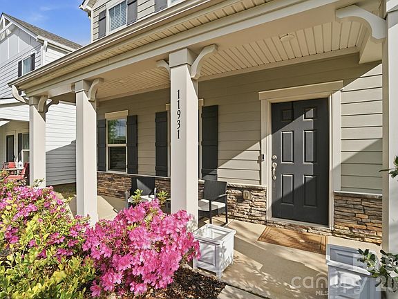 4th image of 11931 Hambright Rd