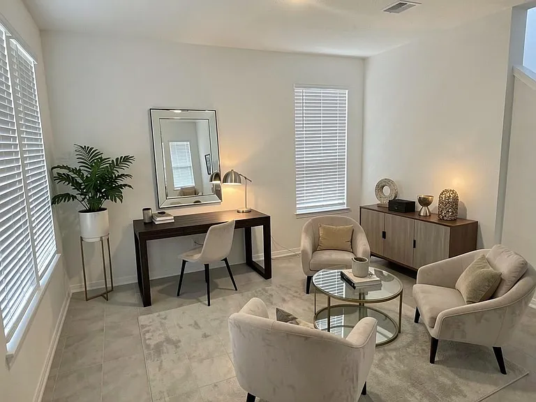 7631 Coral Key Dr — Photo 2