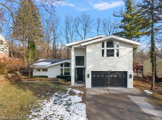 5645 Eastman Blvd, West Bloomfield, MI 48323