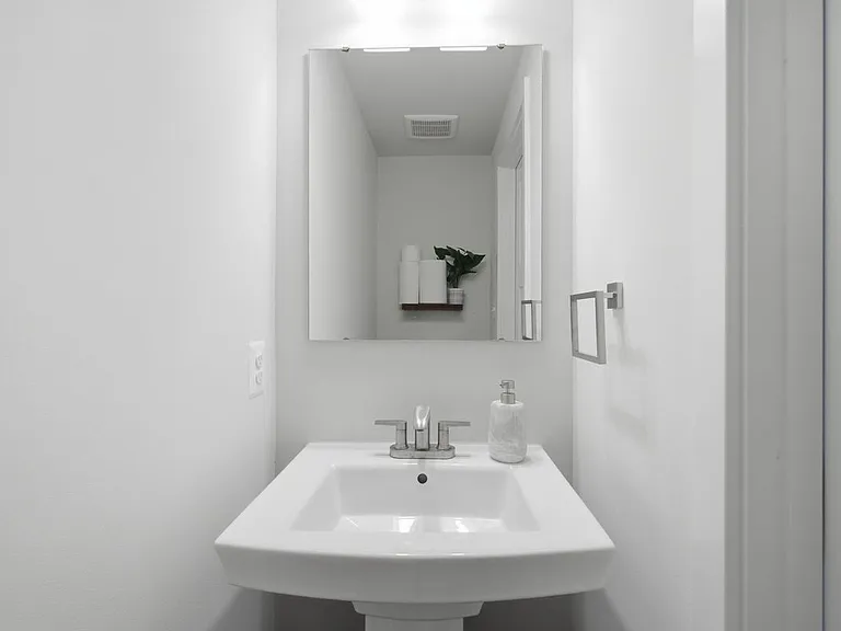 212 Matisse Pl — Photo 20