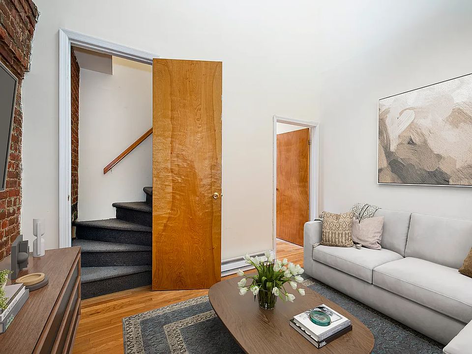 1st image of 418 W 49th St #4F