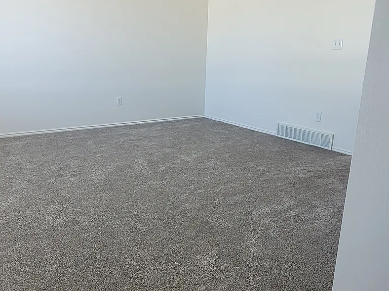 5413 S 4075 W — Photo 8