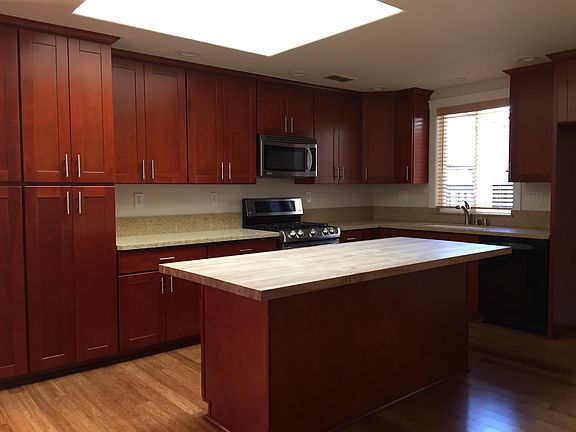4th image of 5501 E St