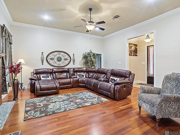 4th image of 4110 Union Dr