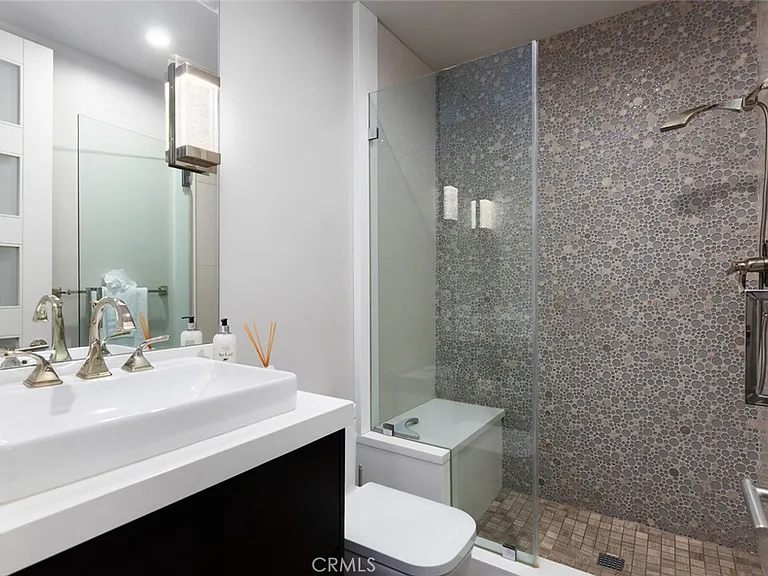 410 Arenoso Ln #301 — Photo 31