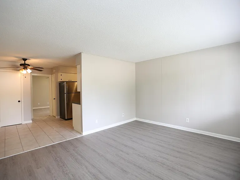 5101 H St #5 — Photo 3