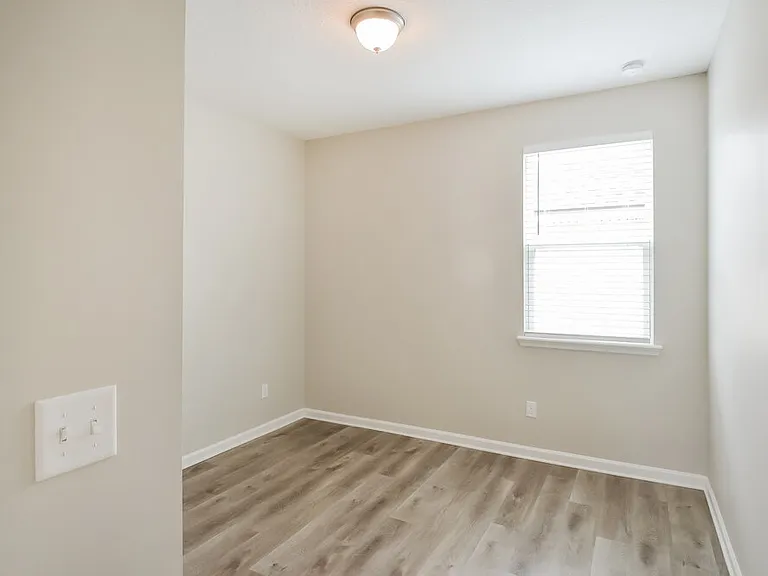 7046 Crispin Cove Dr — Photo 15
