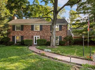 812 Dodds Dr, Champaign, IL 61820