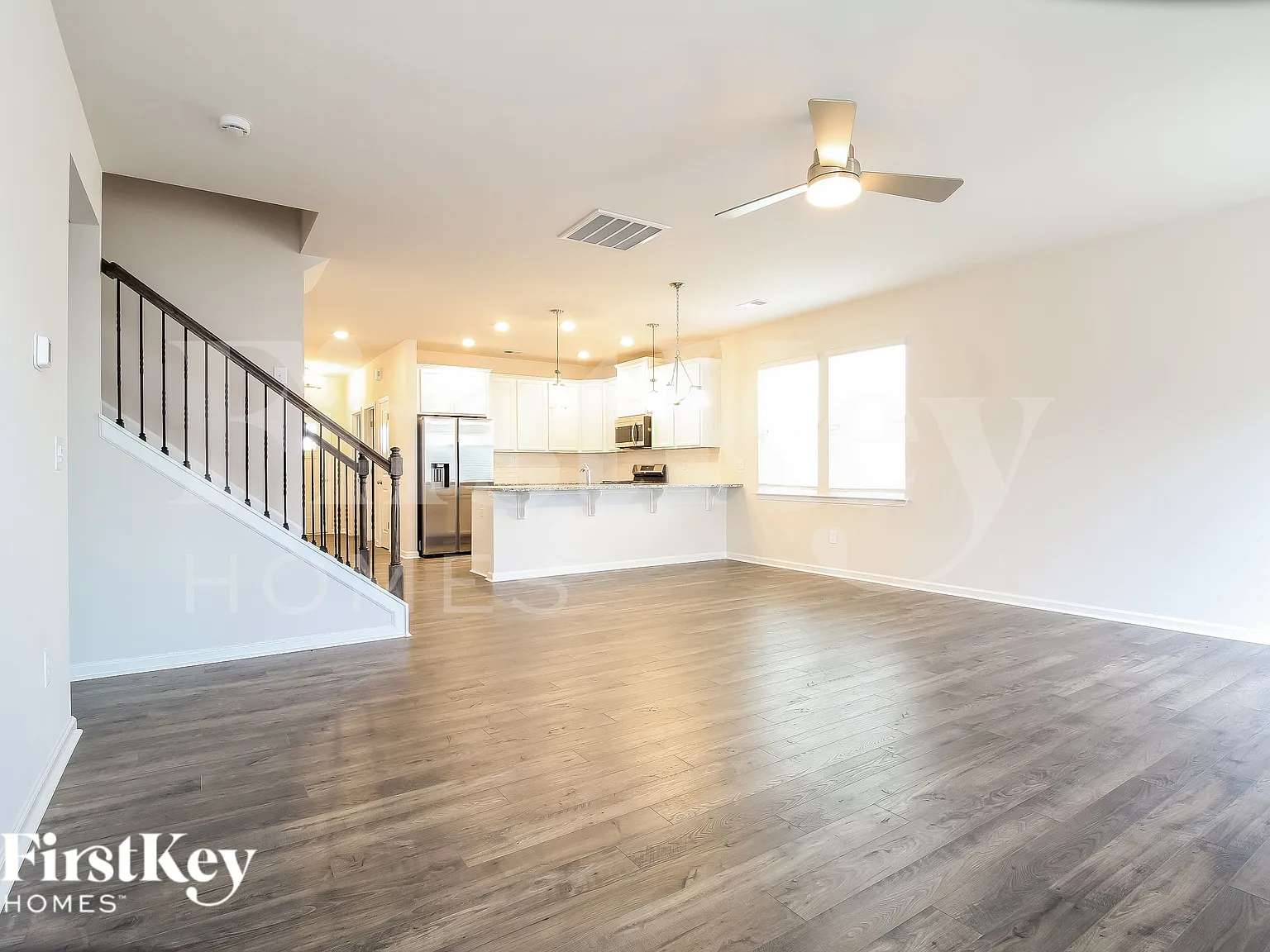 4 bed, 3.0 bath, 2025 sqft, $2,170 — Photo 3