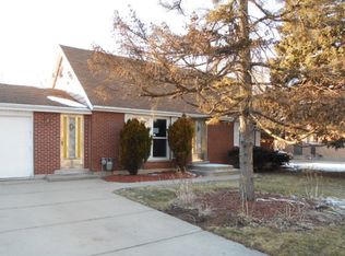 8340 Lockwood Ave, Burbank, IL