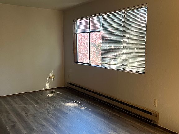 4th image of 1422 NW 59th St APT 4