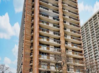 5901 N Sheridan Rd APT 2C, Chicago, IL 60660