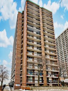 5901 N Sheridan Rd APT 2C, Chicago, IL, 60660