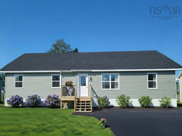 32 Mossberry Close, Halifax, NS B3Z 0S9