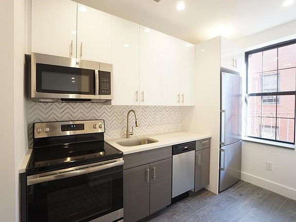 3rd image of 65 Seaman Ave APT 5F