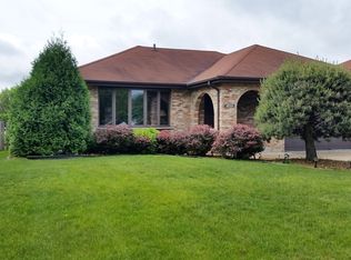 1809 Eaton Dr, Woodridge, IL 60517