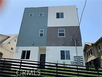 1141 1/2 Irolo St — Photo 19