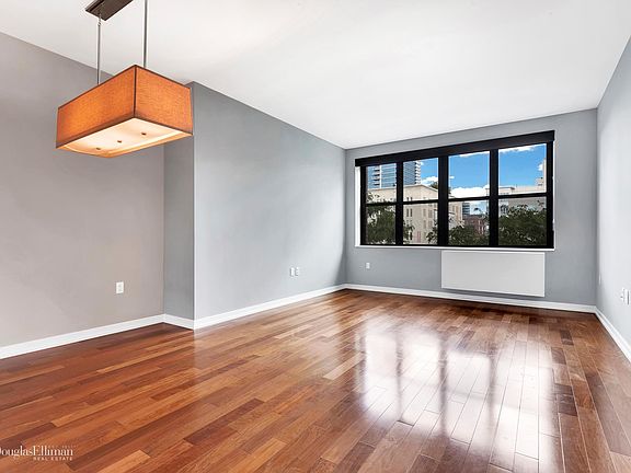 5th image of 58 Metropolitan Ave APT 6B