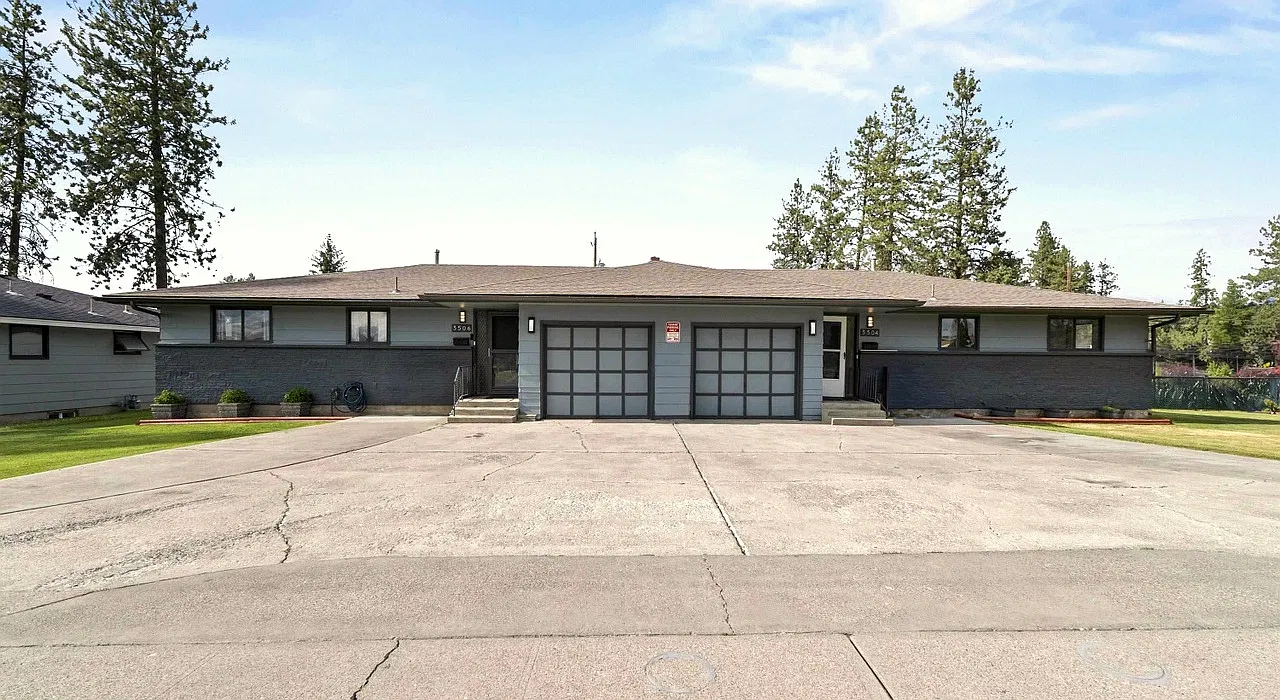 3 bed, 2070 sqft, $2,600 — Photo 1