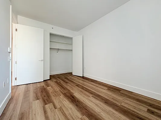 Rented by EXR | media 4