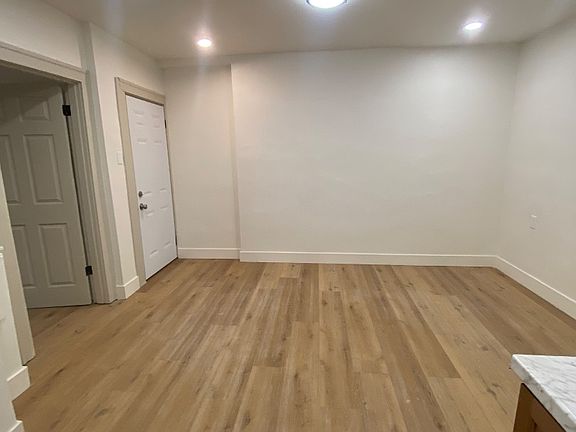 2nd image of 4746 S Grand Blvd #2N
