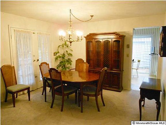 4th image of 502 Buckingham Drive #B