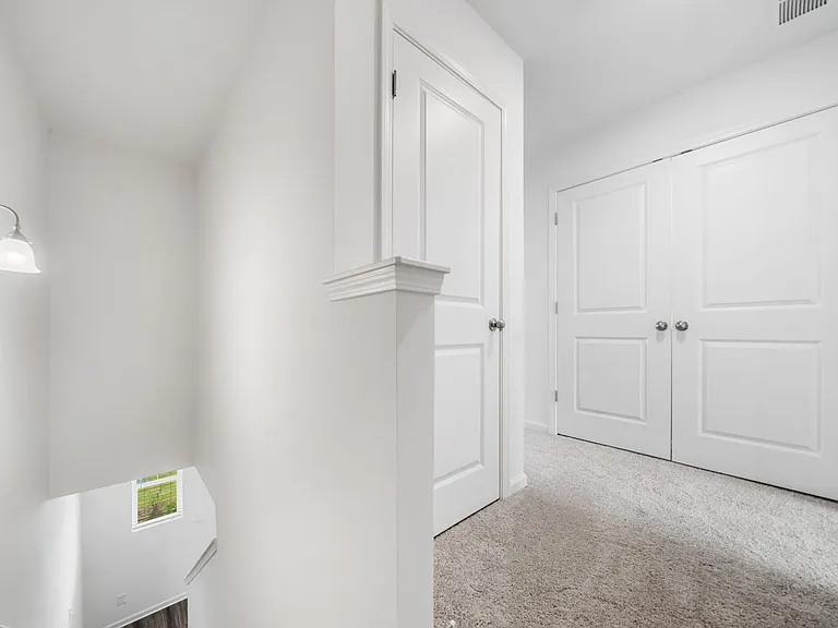 602 Jervis Way — Photo 22